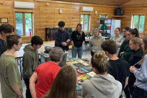 Lit de camp : Édouard-Montpetit contribue à la lecture dans les camps de jour
