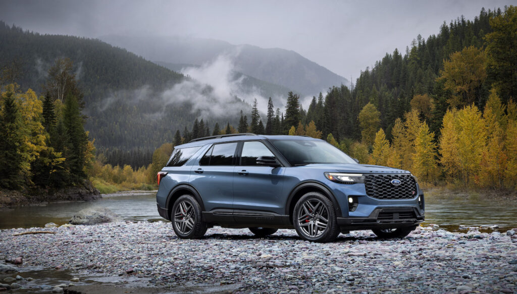 Le Ford Explorer 2025 se dote d’écrans plus grands mais abandonne la variante hybride