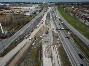 Une chaussée neuve à l’approche du tunnel sur l’autoroute 25