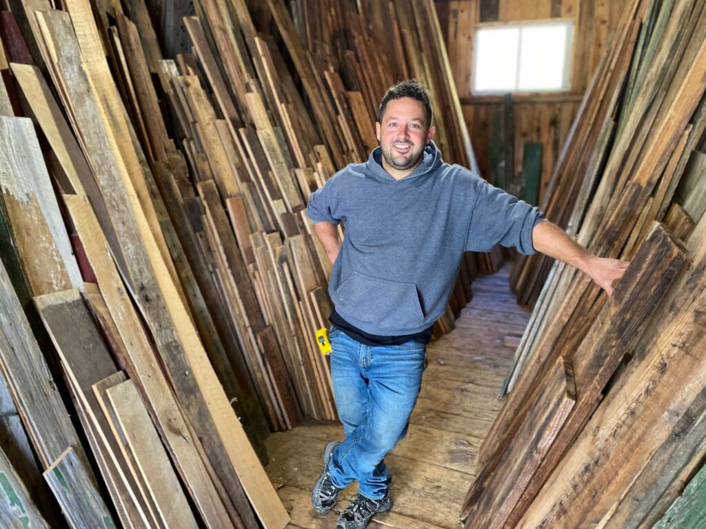 Faire revivre des planches de granges abandonnées