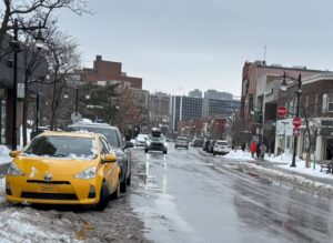 Stationnement à Saint-Lambert : beaucoup de contraventions et de frustrations
