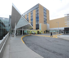 Hôpital Charles-Le Moyne: les équipes à l’urgence « fortement sollicitées »