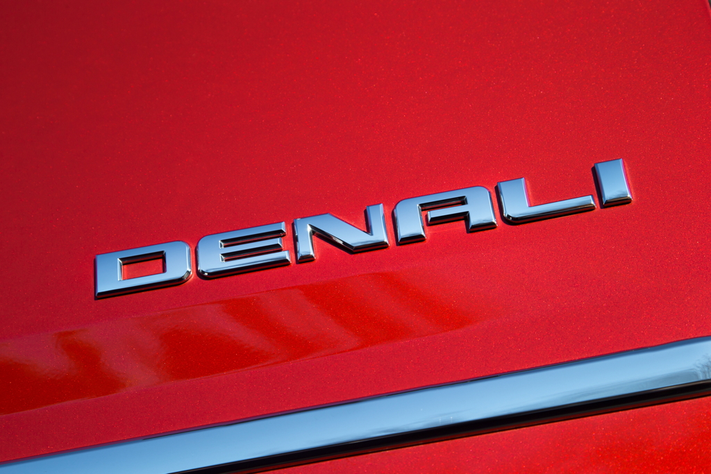 GMC souligne les 25 ans de ses versions Denali