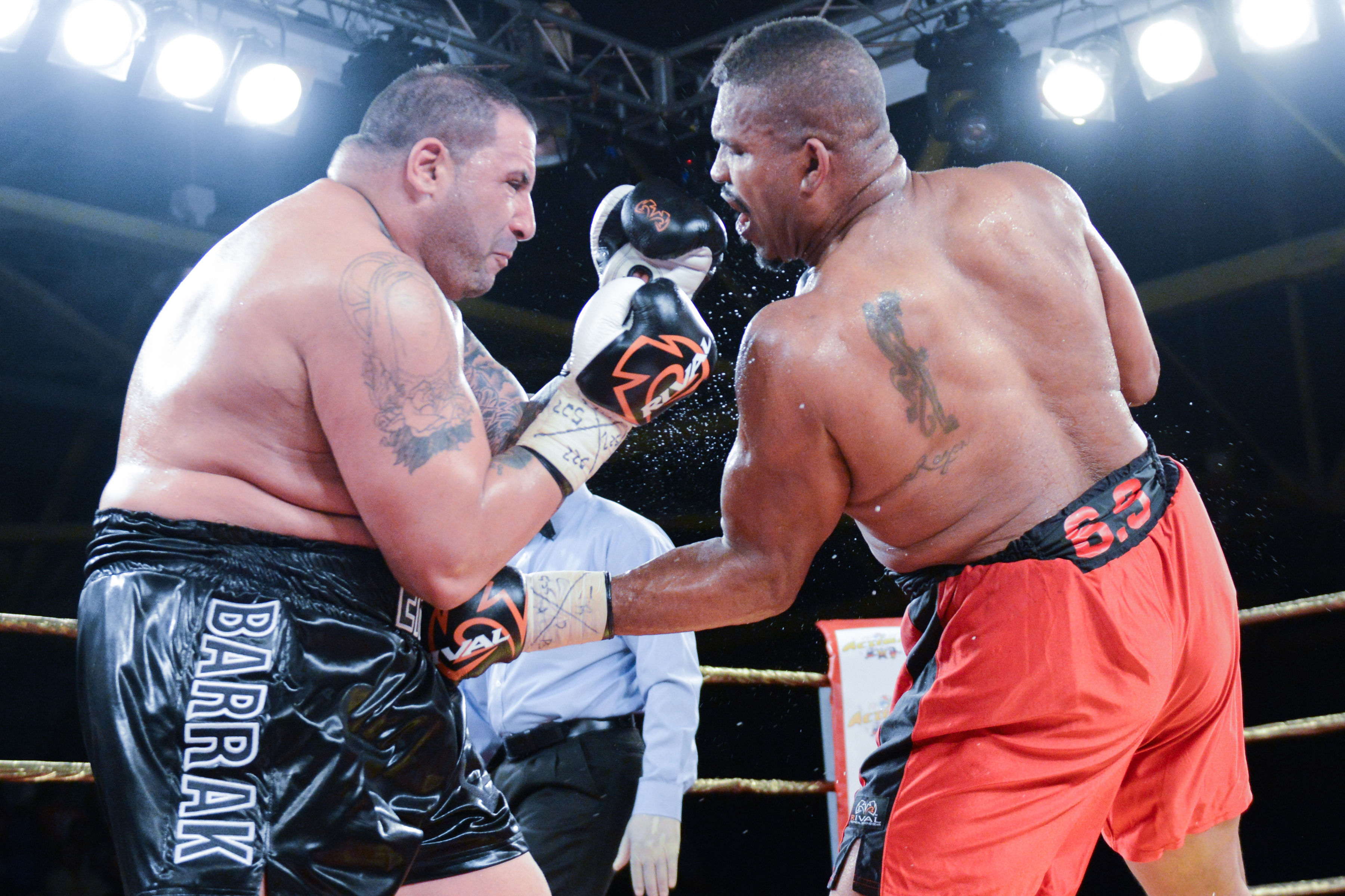 «Razor» Ruddock l’emporte contre Éric Barrak