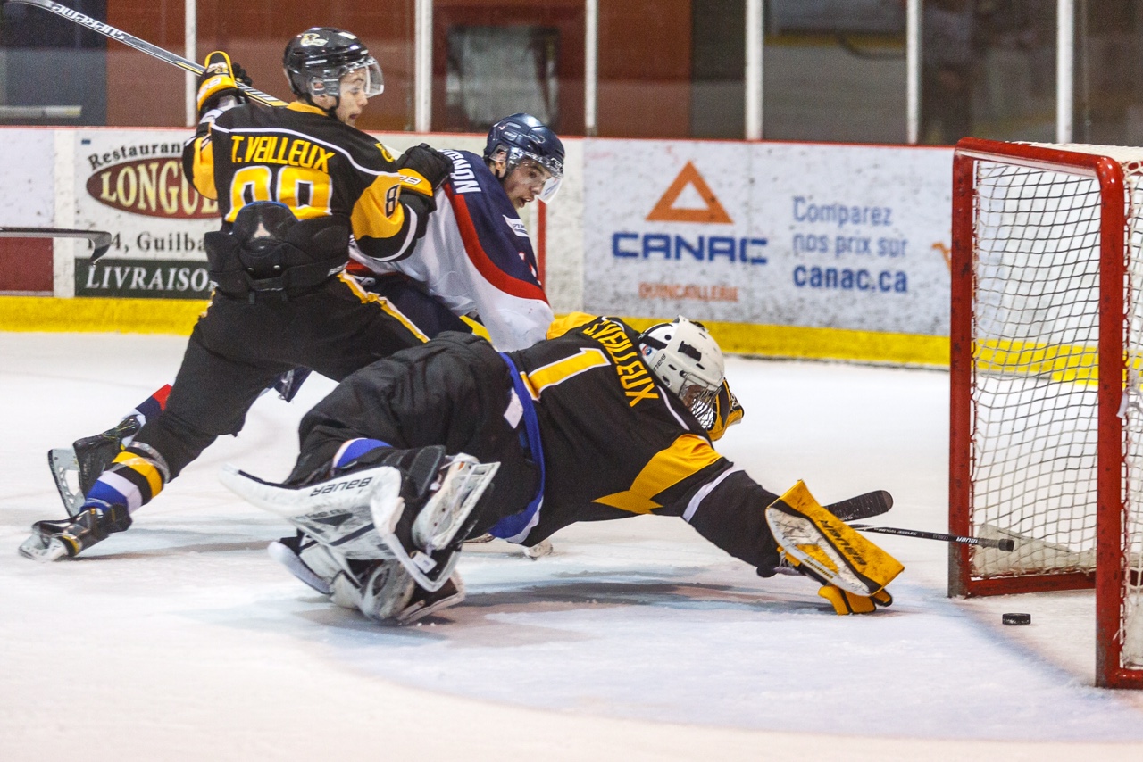 Le CF remporte le premier duel dans le tumulte
