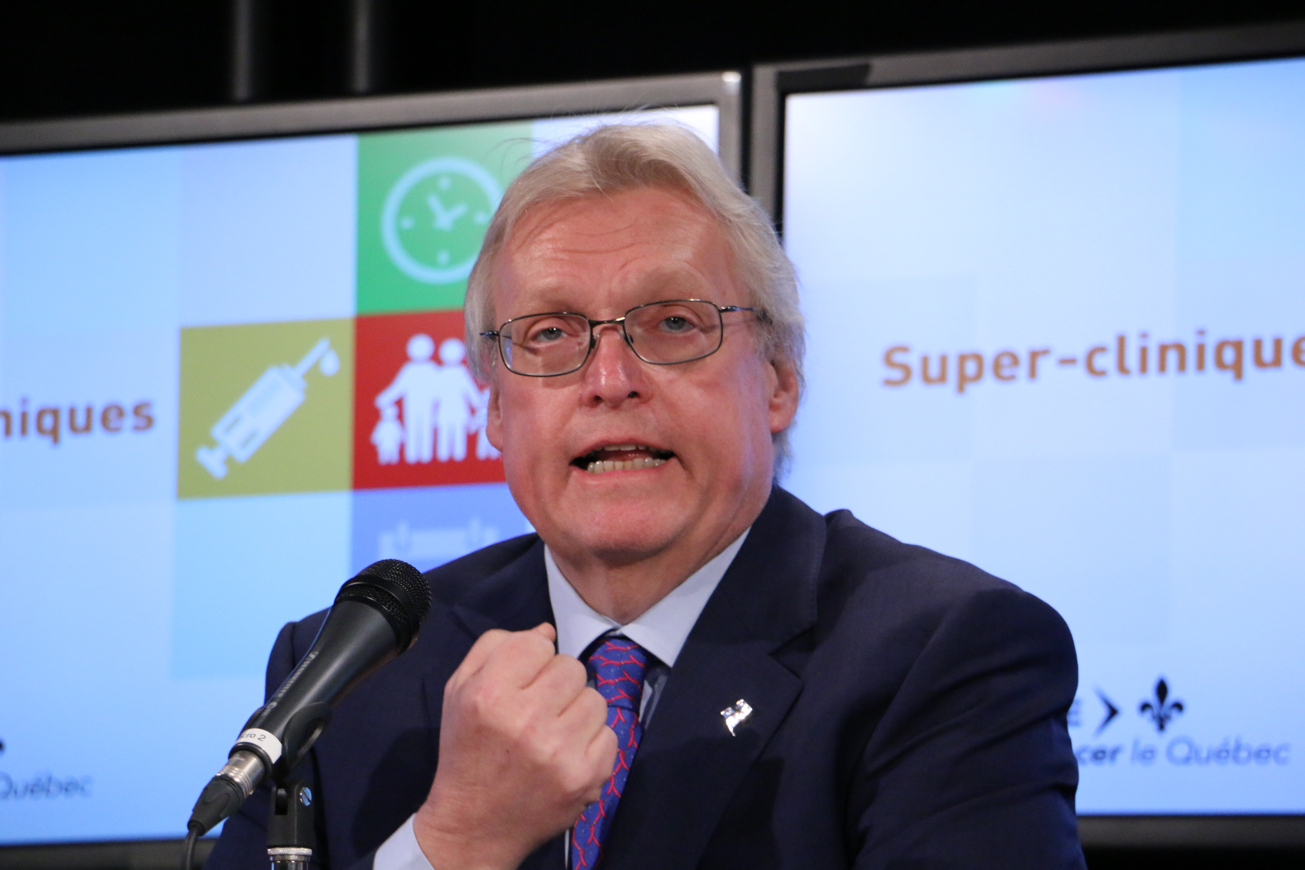 Barrette: les omnipraticiens sont «déconnectés»