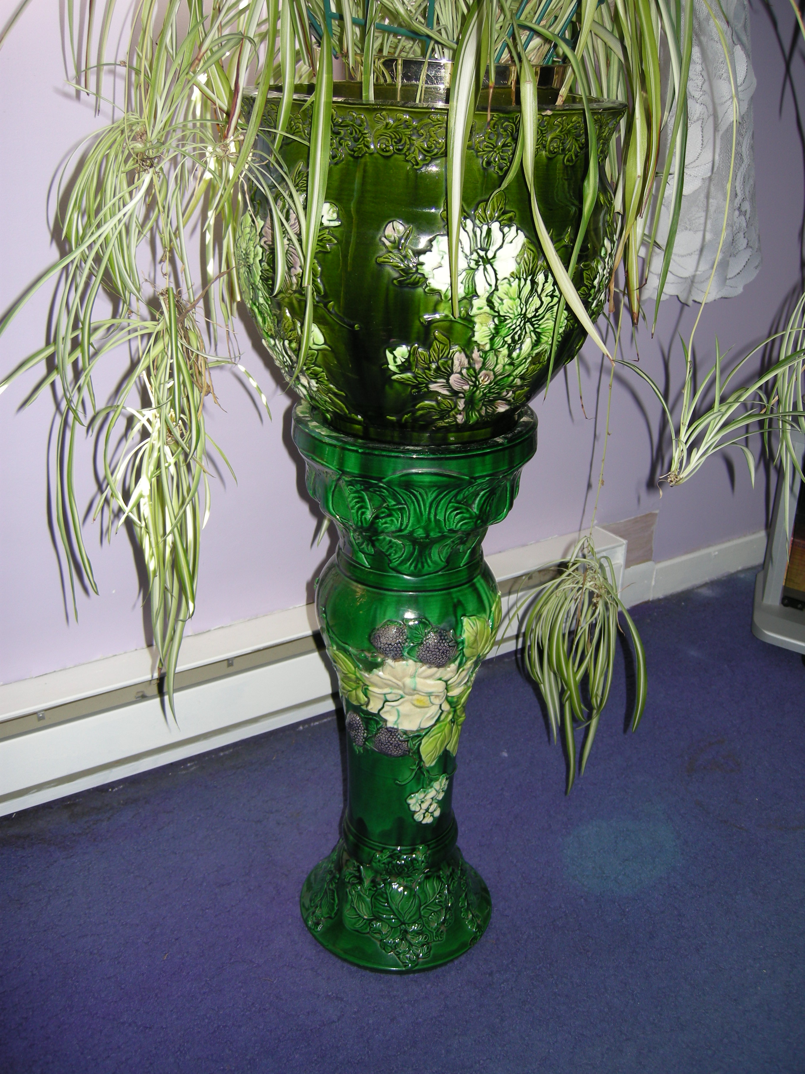 Une jolie jardinière en céramique