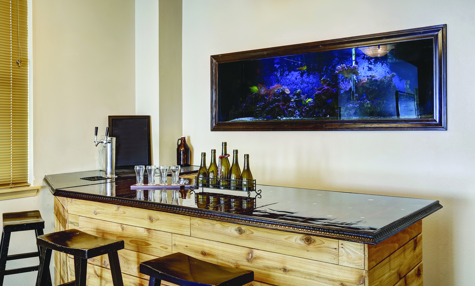 Aménager une section bar chez soi, c’est sympa!