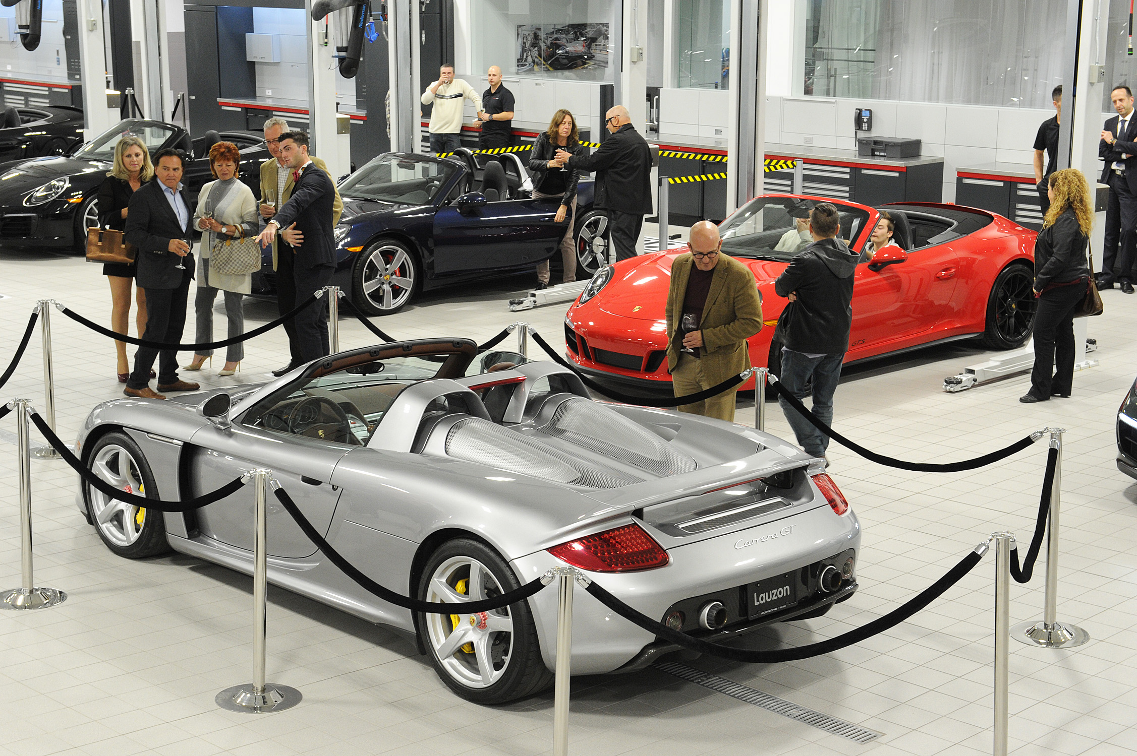 Inauguration d’un centre Porsche sur le boul. des Promenades