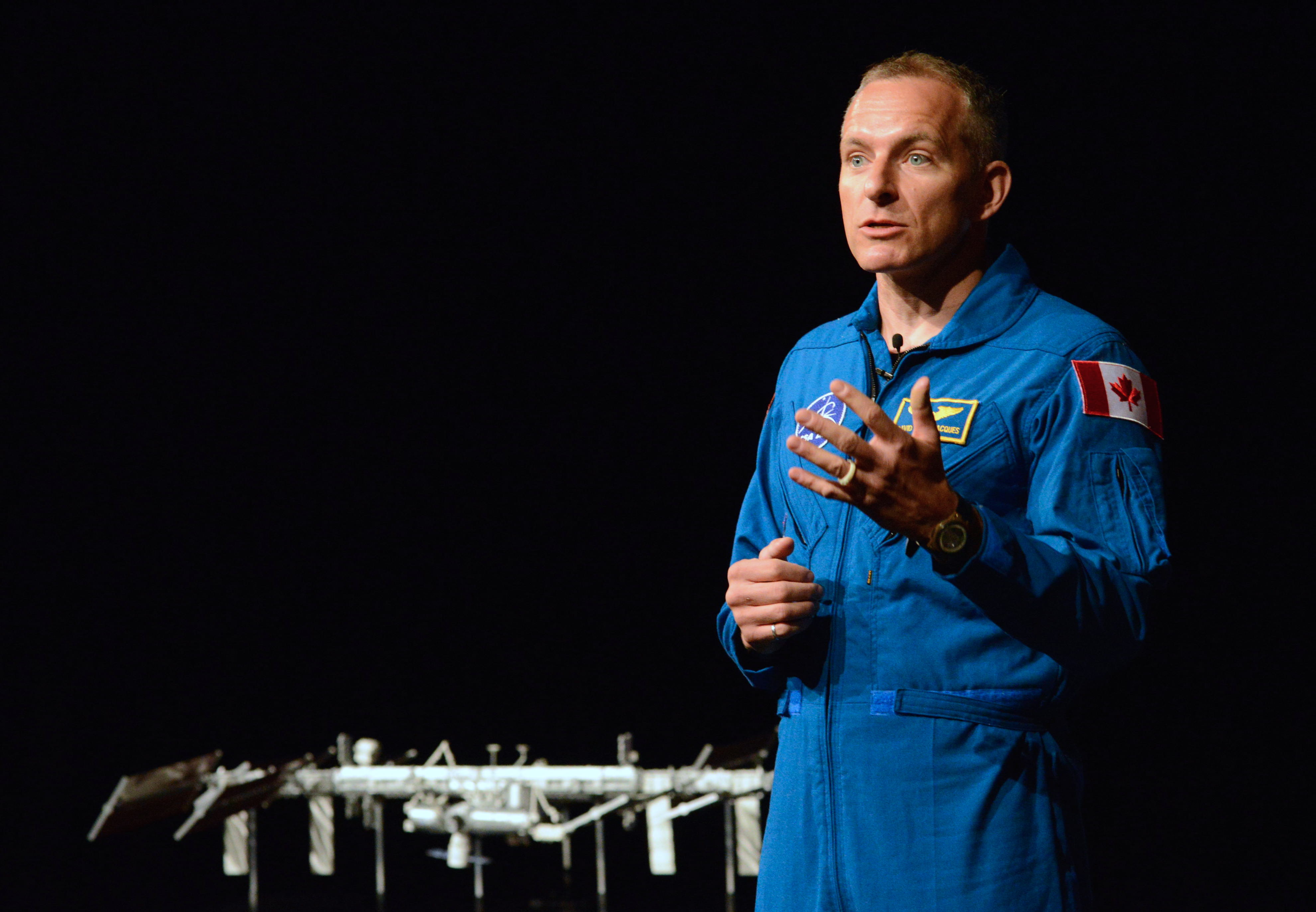 Conférence de David Saint-Jacques: des tests en orbite, des bienfaits sur Terre