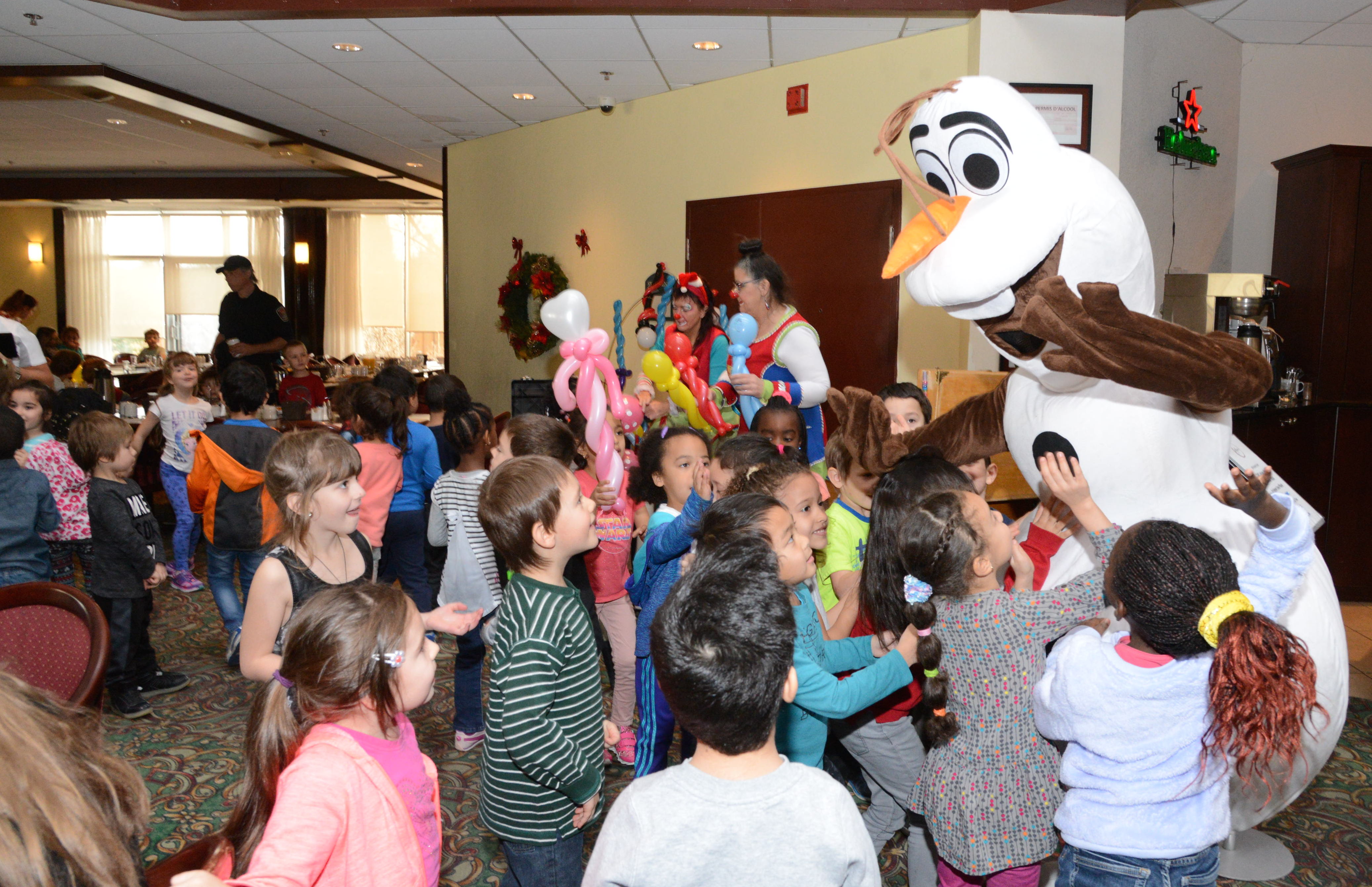 Un déjeuner magique pour 110 enfants