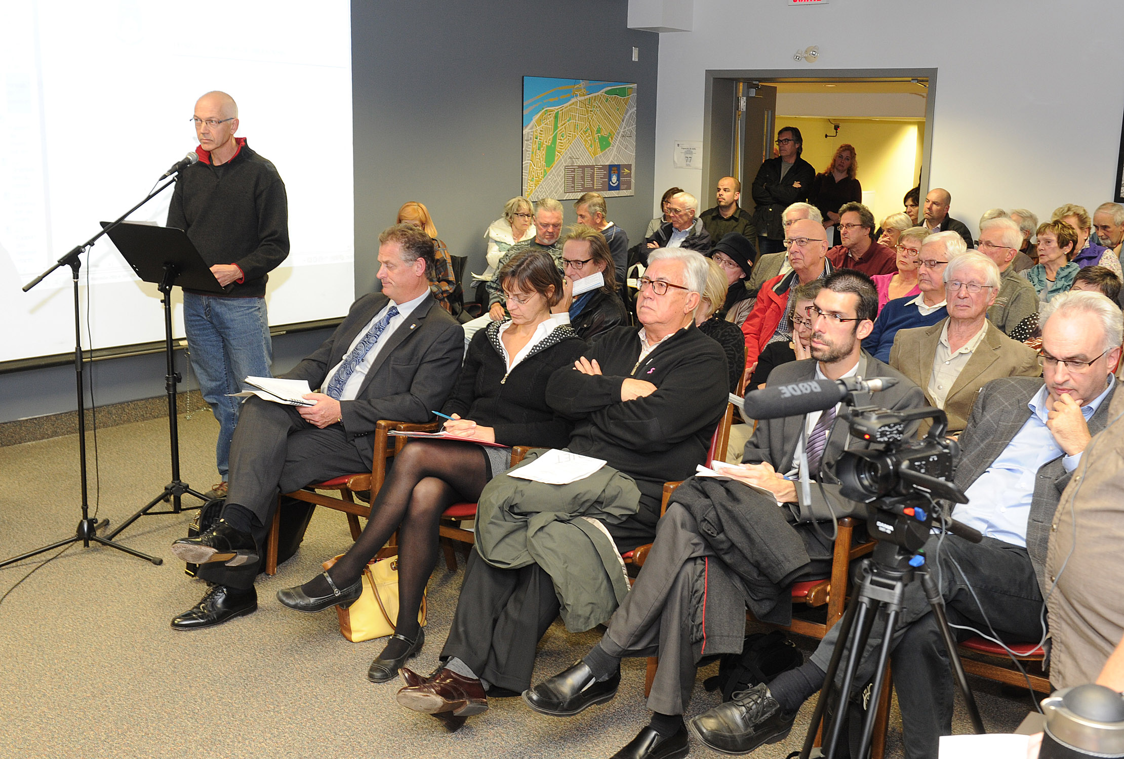 Conseil de Saint-Lambert : la modification de la durée des interventions citoyennes entre en vigueur
