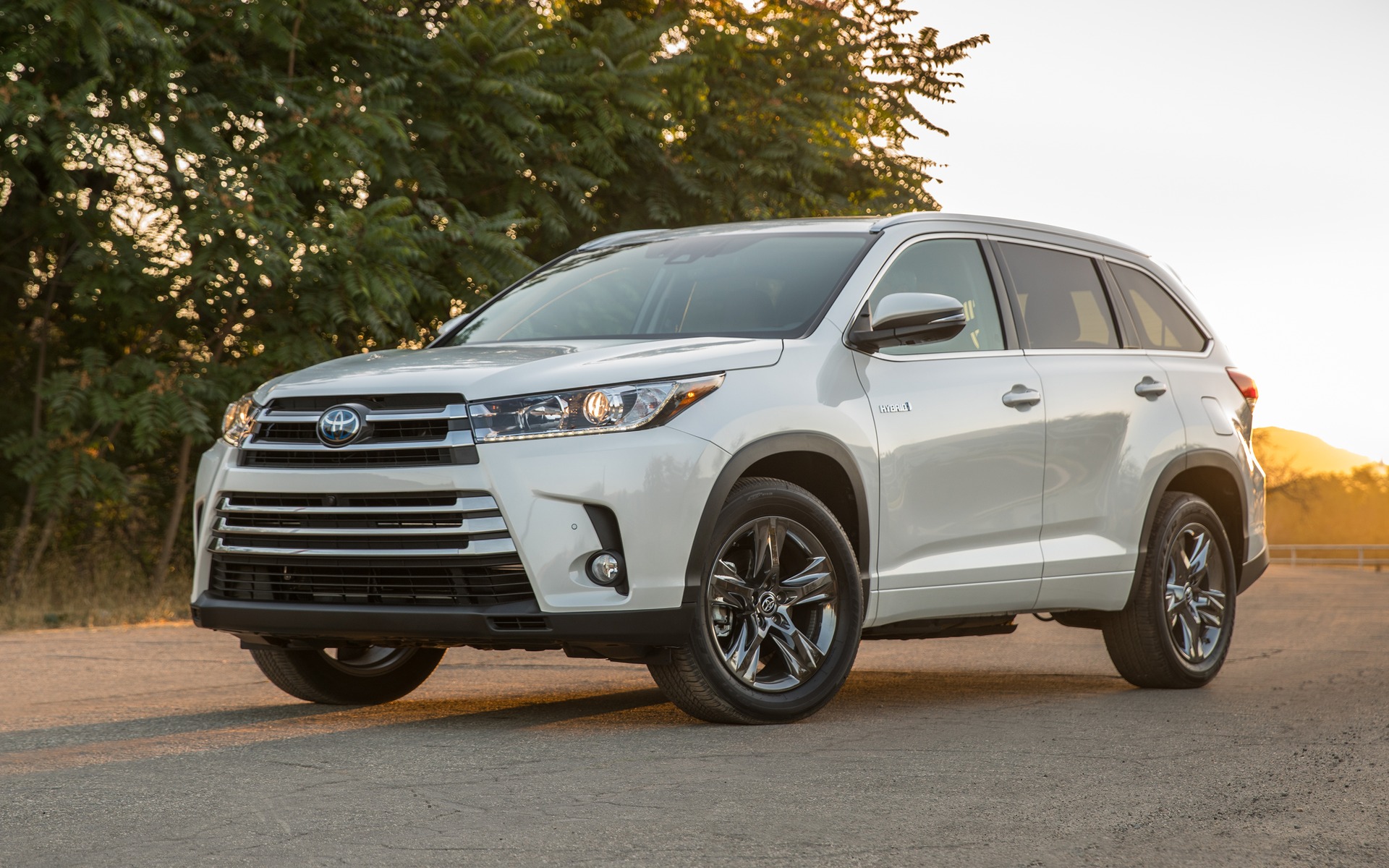Toyota Highlander hybride 2018 : l’électrification difficile à justifier