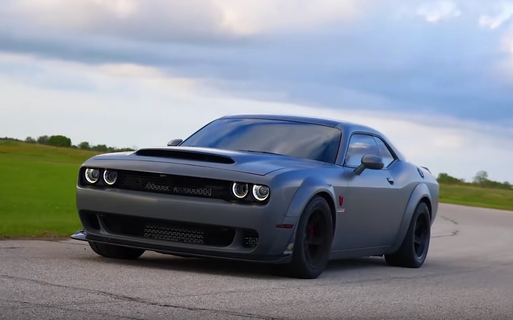 Le son de cette Dodge Challenger Demon de 1 000 chevaux vous fera frissonner