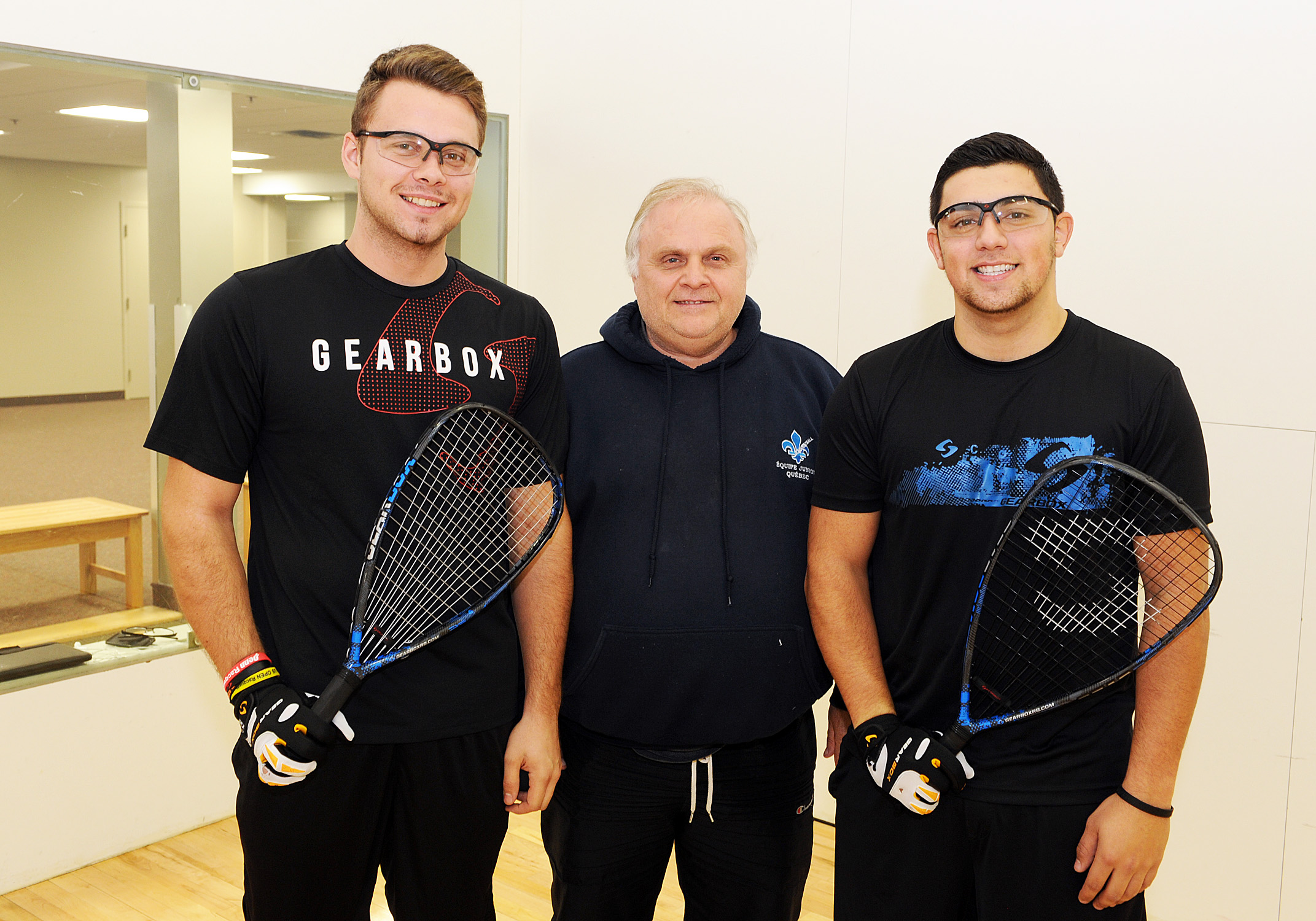 Un Brossardois triomphe en natation