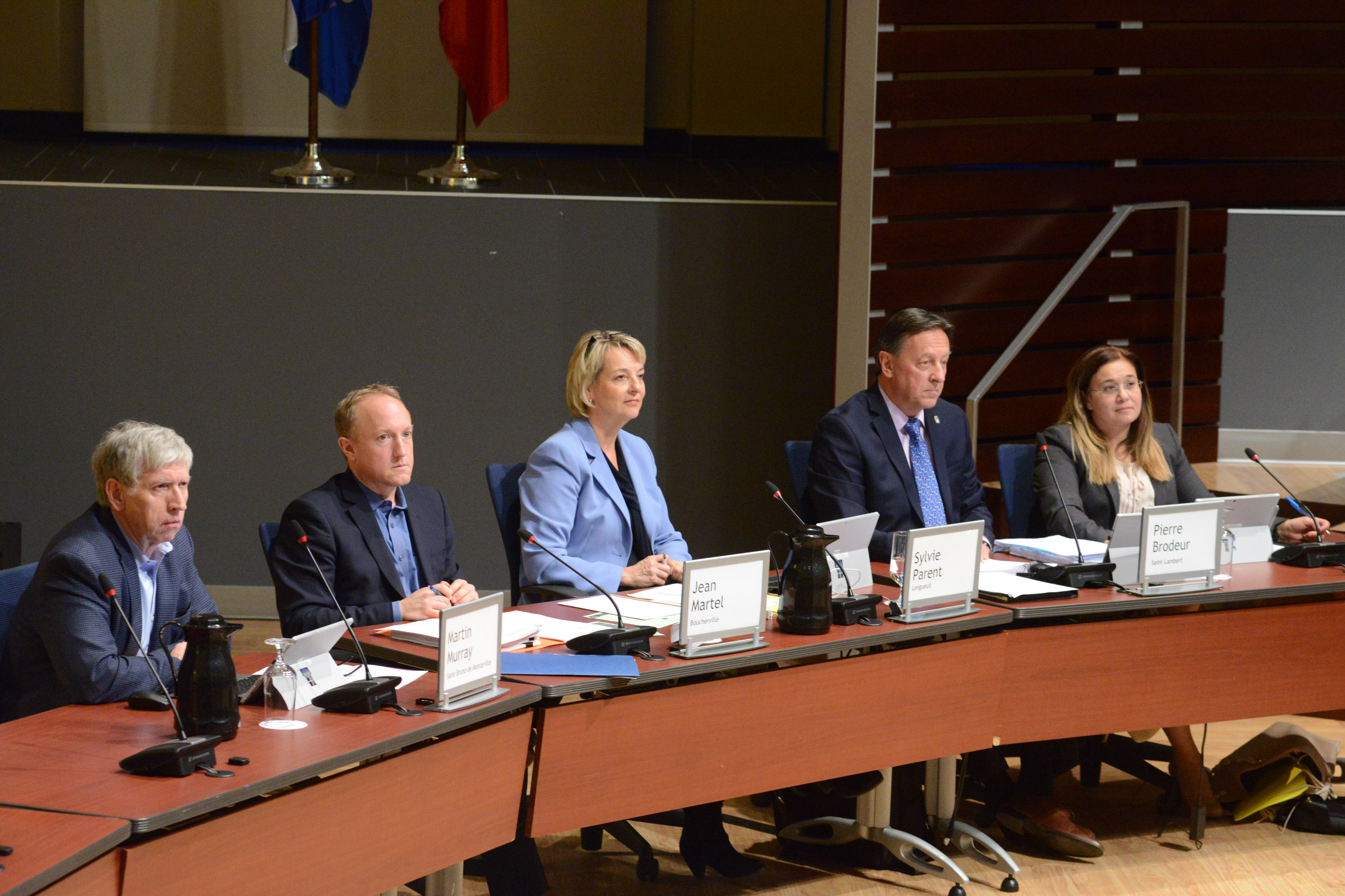 Brossard et Saint-Bruno votent contre le budget
