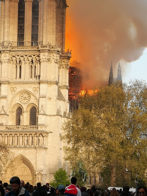 Un résident de la Rive-Sud évacué de Notre-Dame de Paris au début de l’incendie