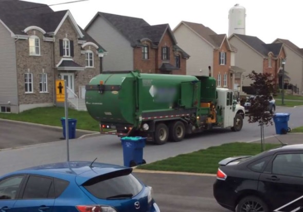 Un résident ne veut plus de camions à reculons dans sa rue