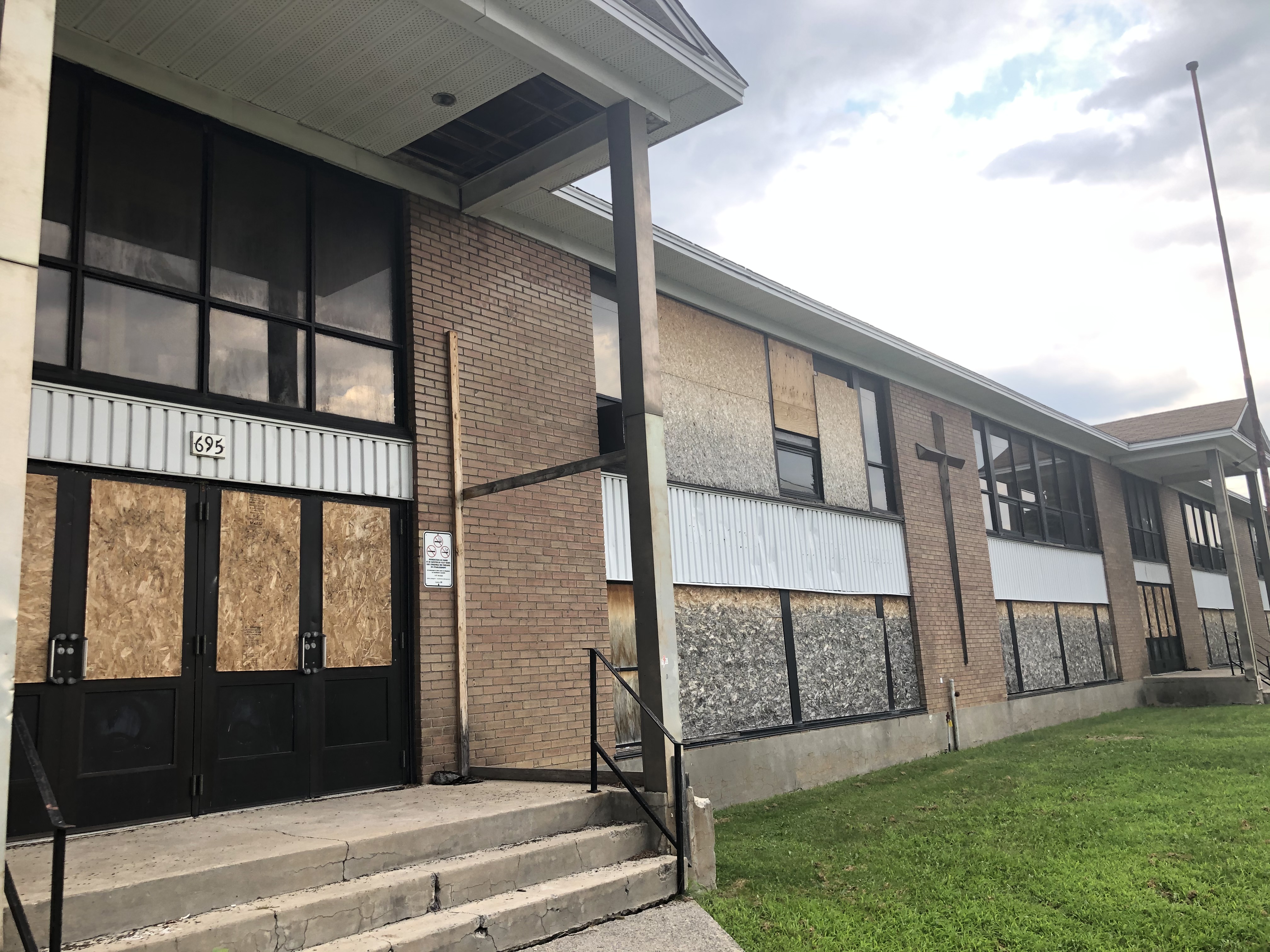 Infrastructures scolaires: trois projets en attente, rappelle Catherine Fournier