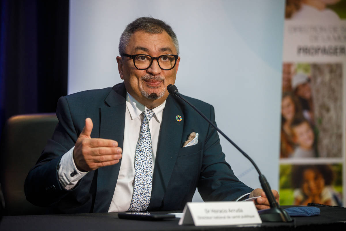 La période d&rsquo;isolement pour les cas confirmés passe de 14 à 10 jours