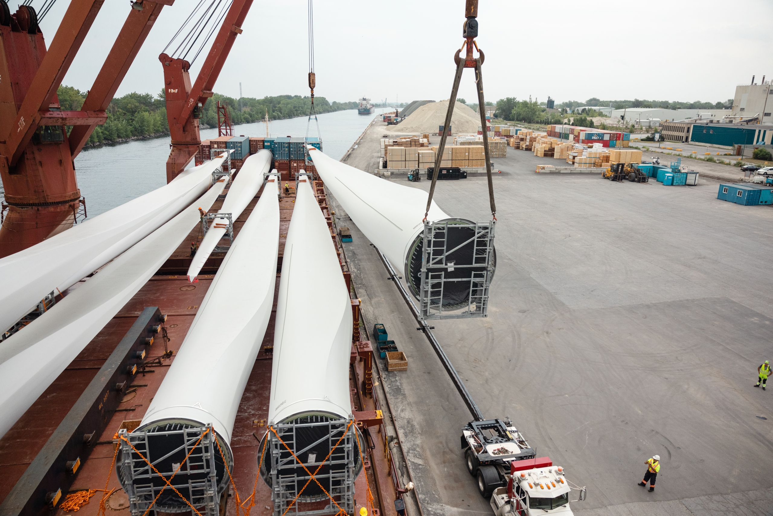 La première neige, c’est toute une aventure!