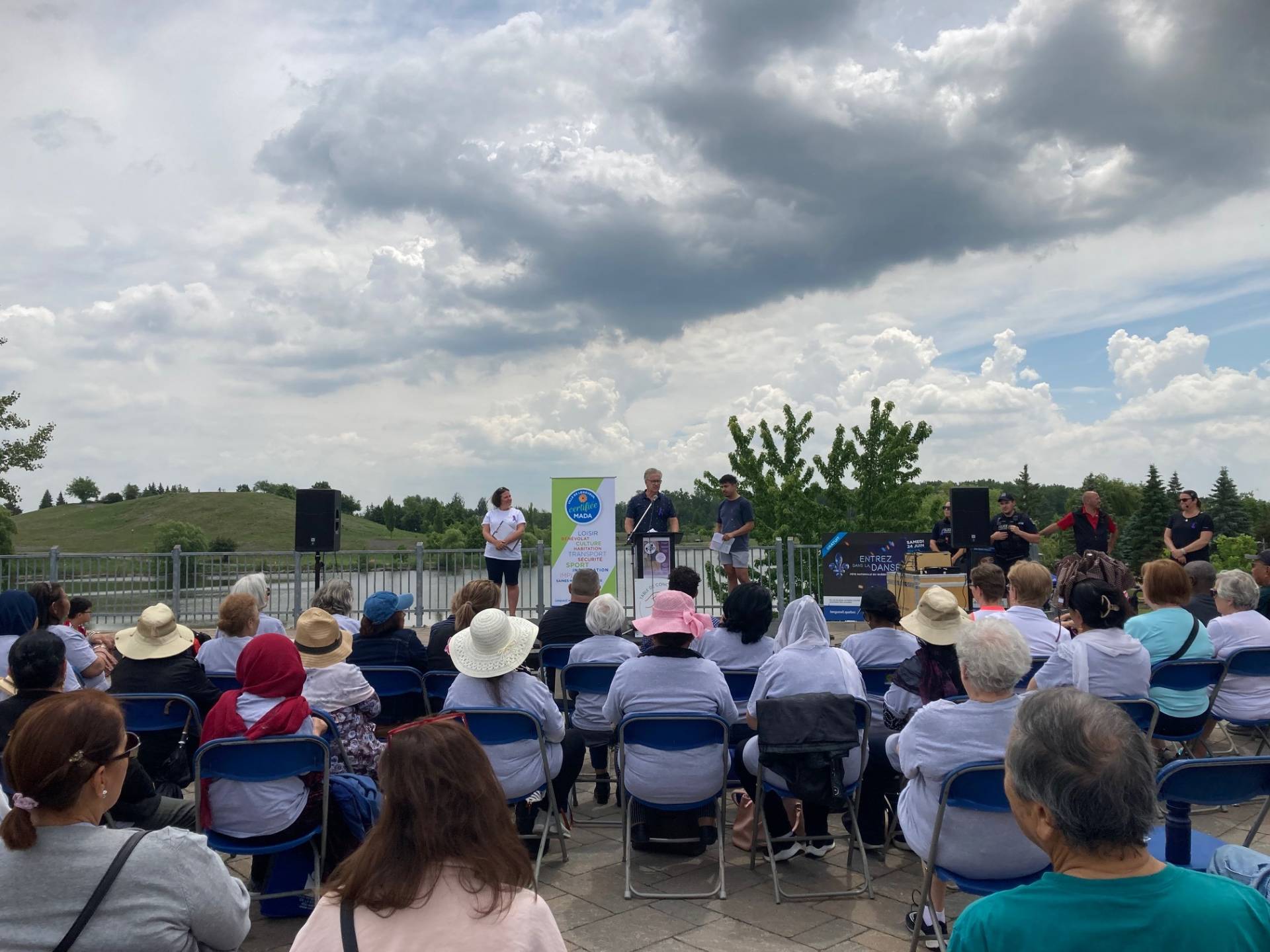 Un nouveau membre qui semble plaire au reste de la famille