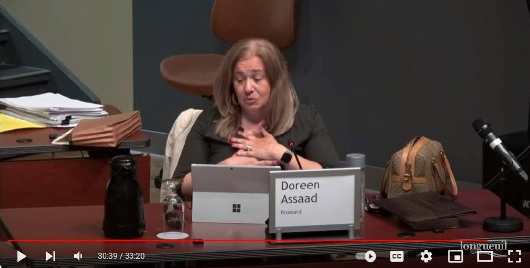 Un tableau de Simon Biles fait avec des milliers de dés