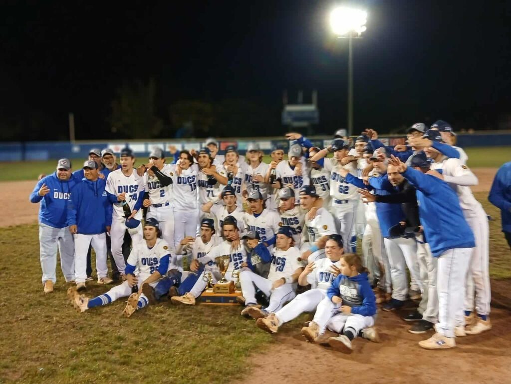 Les Ducs imbattables : Longueuil est champion pour une 3e fois de suite