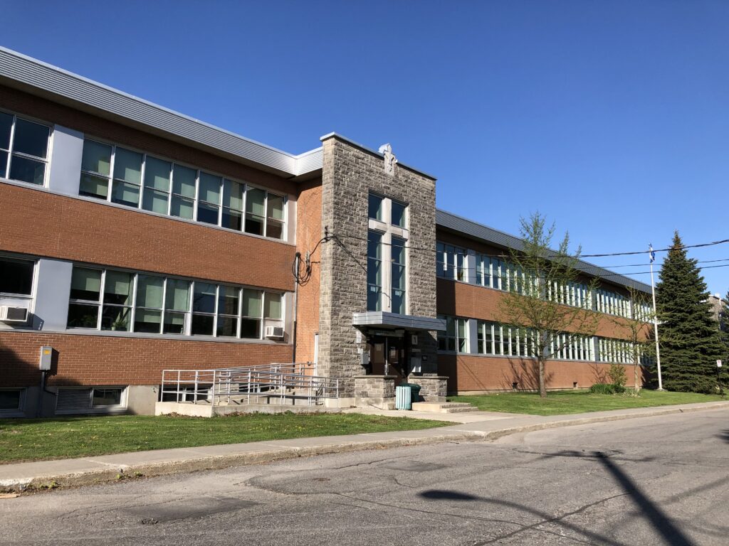 CSS Marie-Victorin : coups de pied et coups de poing en grand nombre contre le personnel