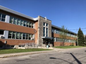 CSS Marie-Victorin : coups de pied et coups de poing en grand nombre contre le personnel