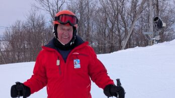 Maurice Meunier, sur les pentes de ski à 87 ans