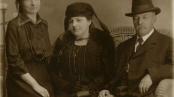 Dans le rétroviseur : Le mois des morts : les traditions perdues du deuil