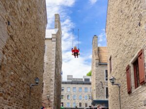 « Ça arrive parfois » – Mark Jenkins, auteur de l’œuvre retirée du parc St.Mark