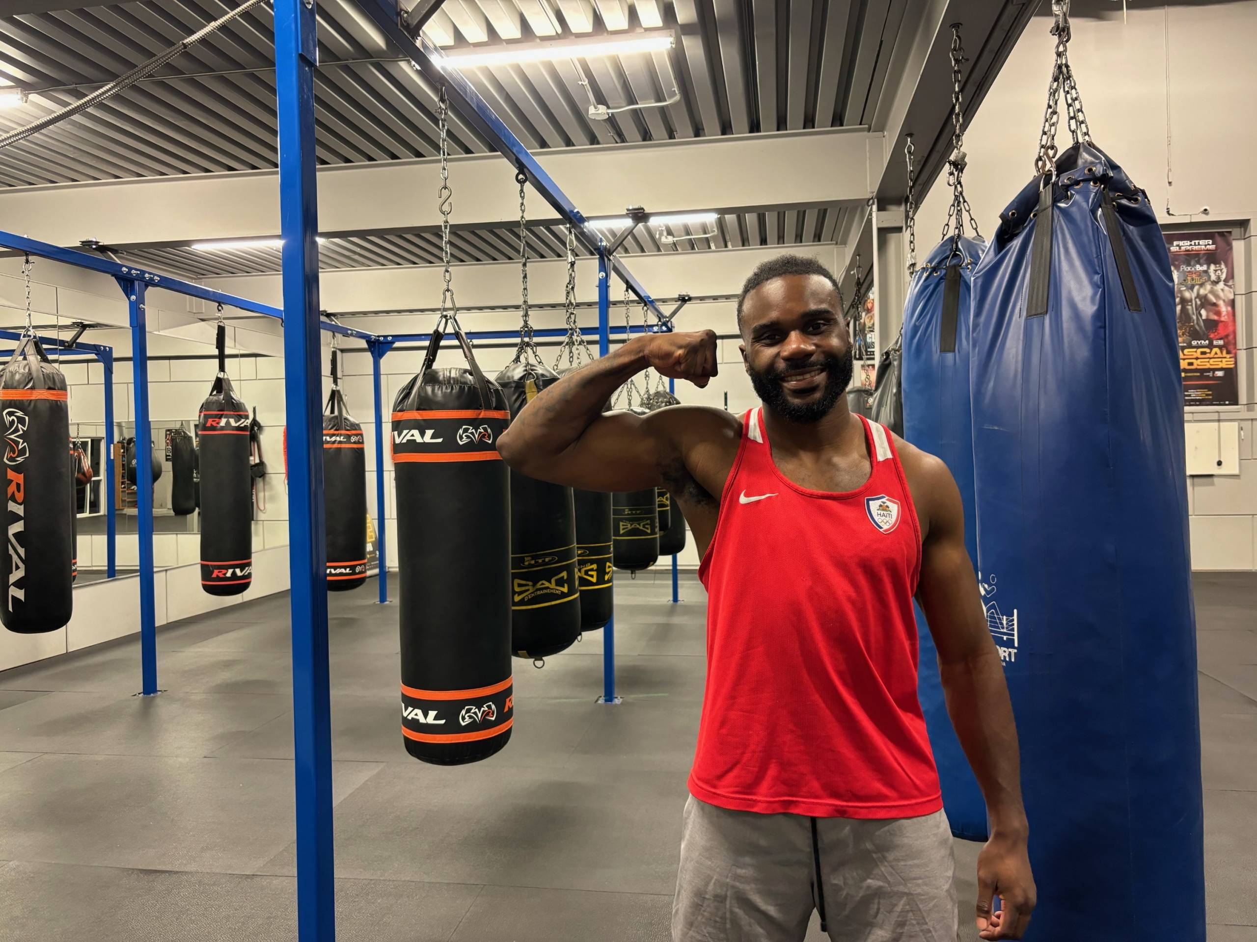 Après le rêve de la LNH, Cédrick Belony atteint les Olympiques en boxe