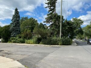 Triplex menacé de démolition : Longueuil refuse la demande