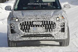 Les premières photos du Audi Q9 de production