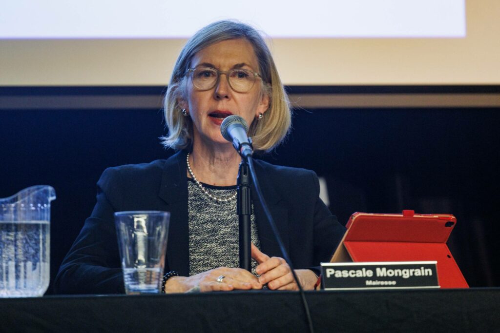 Pesticides à Saint-Lambert : modifié, le règlement présenté à nouveau