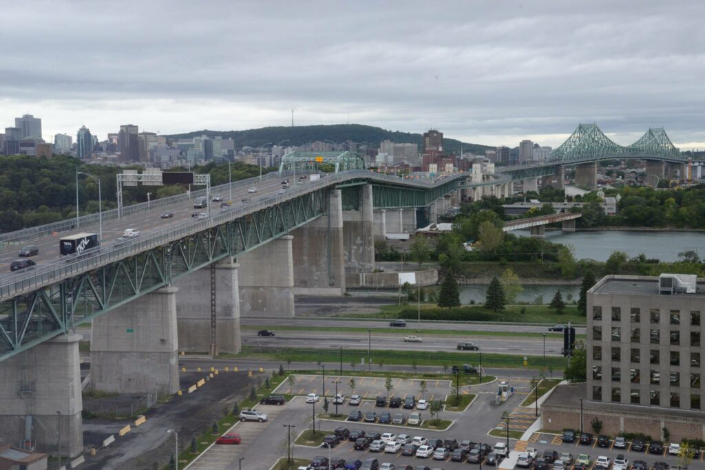 Pont Jacques-Cartier : 5 véhicules tamponnés