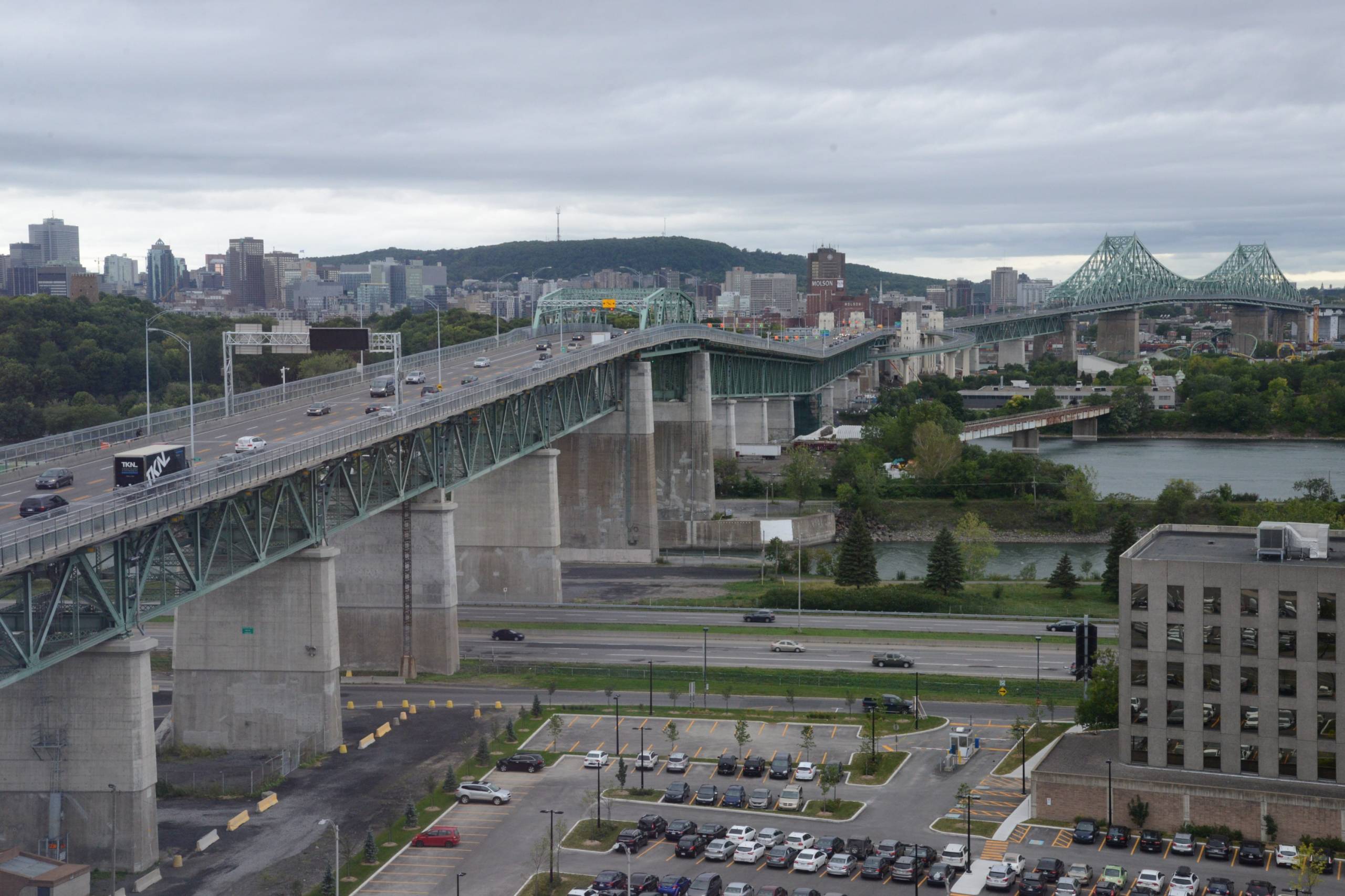 Pont Jacques-Cartier : 5 véhicules tamponnés
