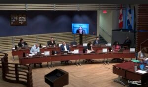 Une première à Longueuil : une élue siège en mode hybride