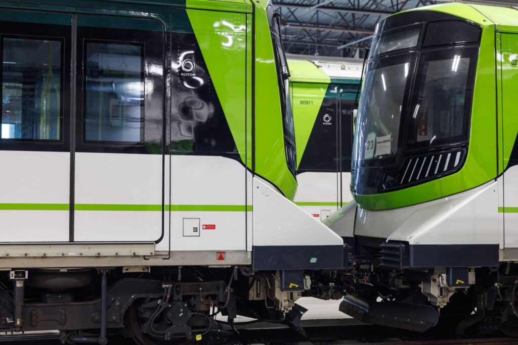 Pannes du REM : des autobus de retour sur le pont Samuel-de-Champlain