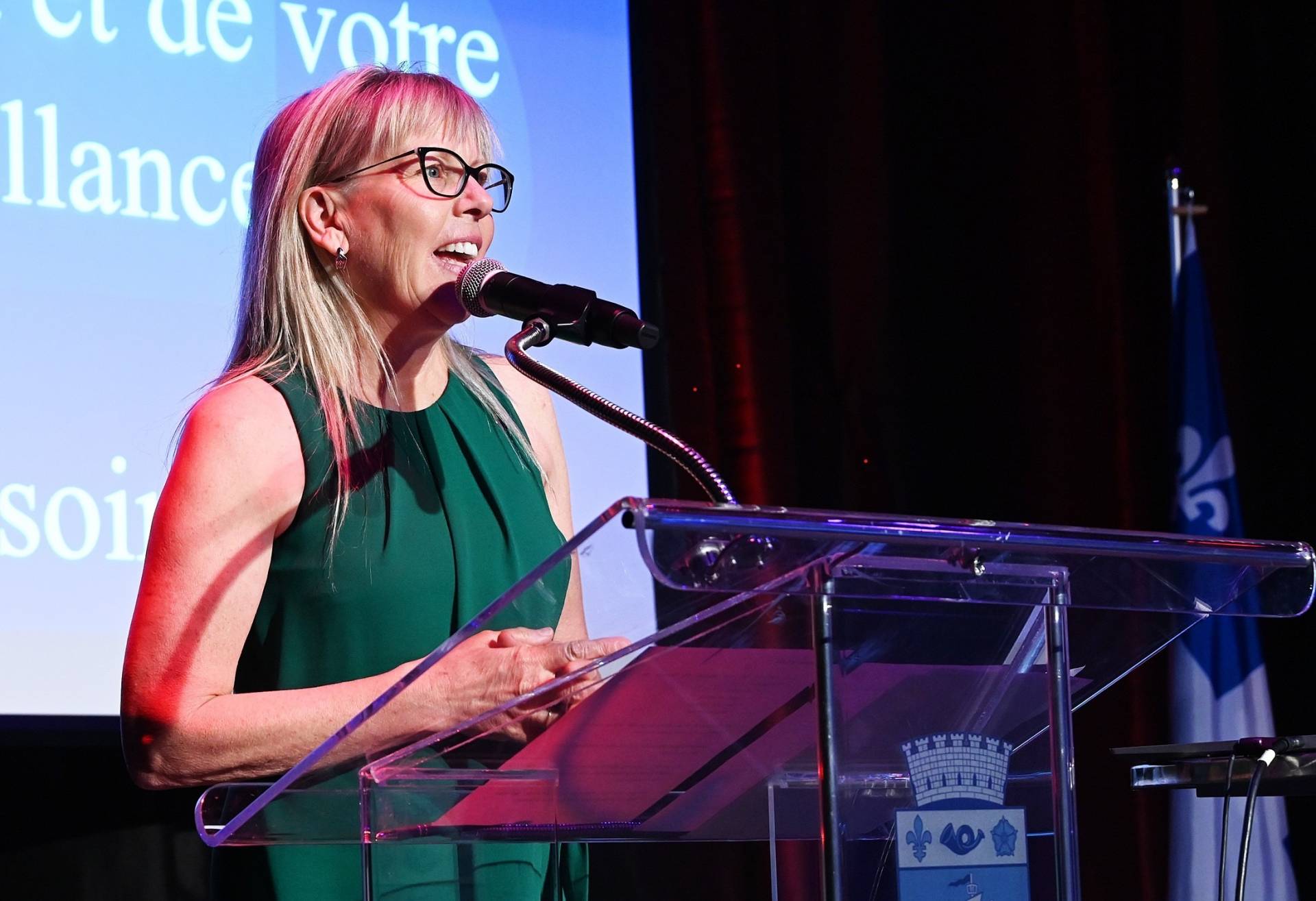 Isabelle Poulet : elle pensait quitter, elle est exclue de la CAQ