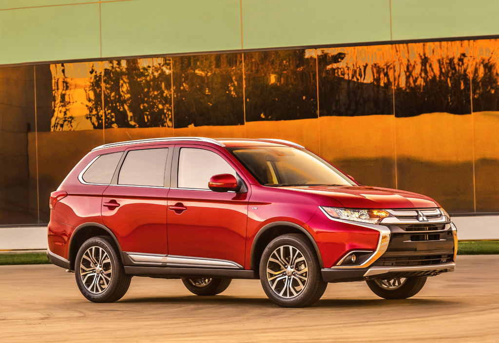 Mitsubishi rappelle plus de 62 000 Outlander au Canada pour un problème de hayon arrière