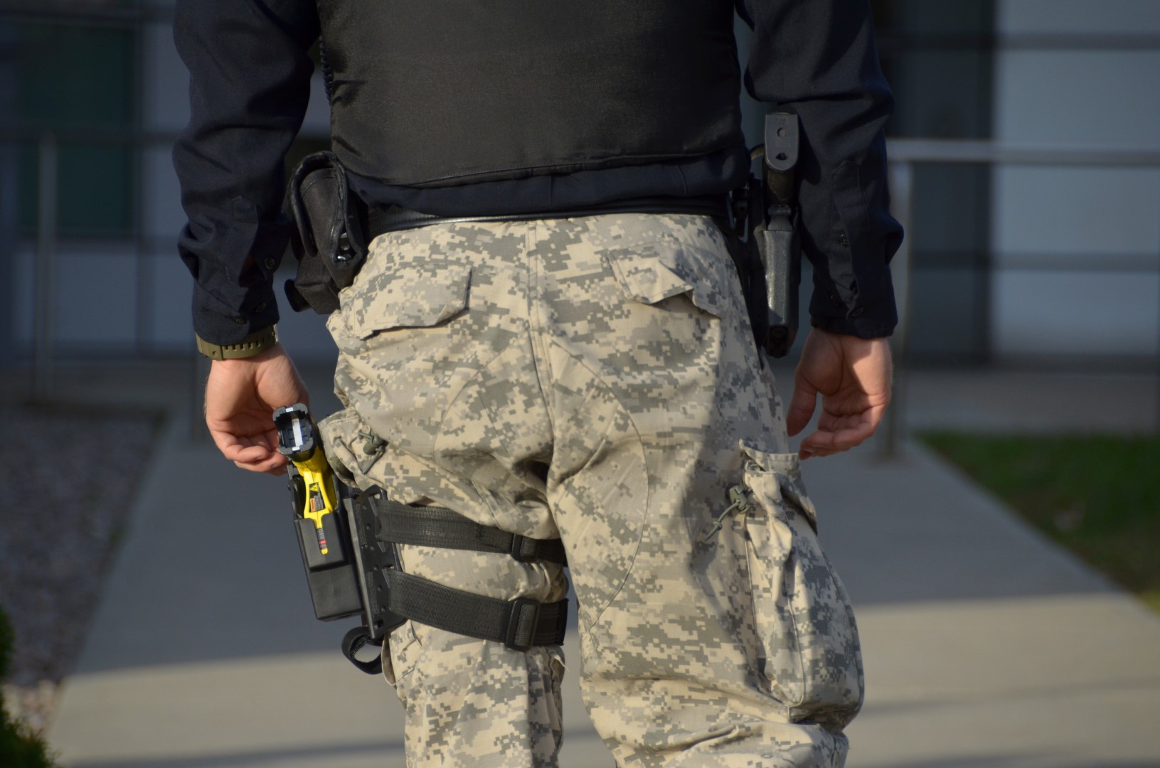 Les policiers sortent plus souvent leurs tasers et armes à feu