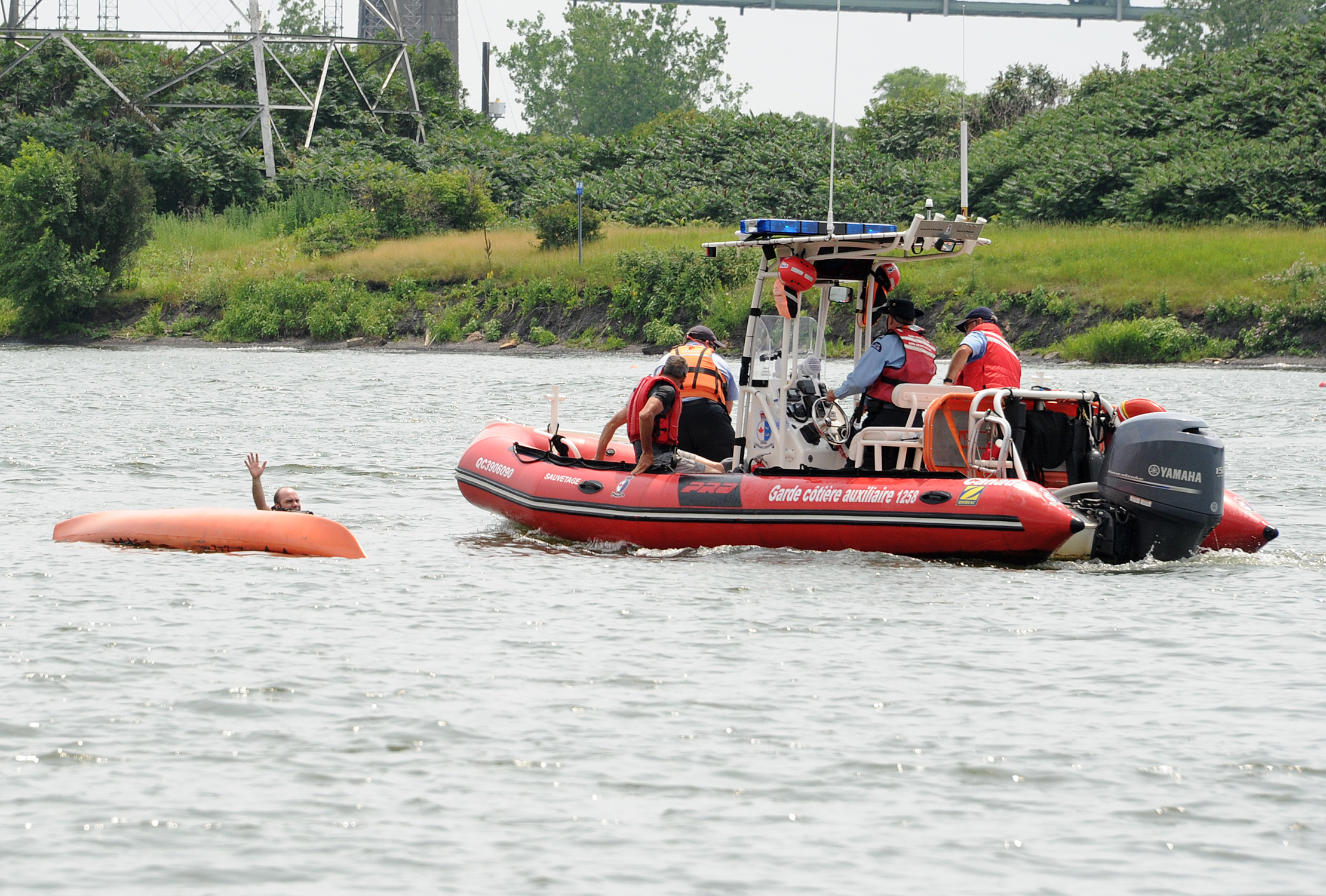 Les pompiers peuvent de nouveau intervenir sur le fleuve