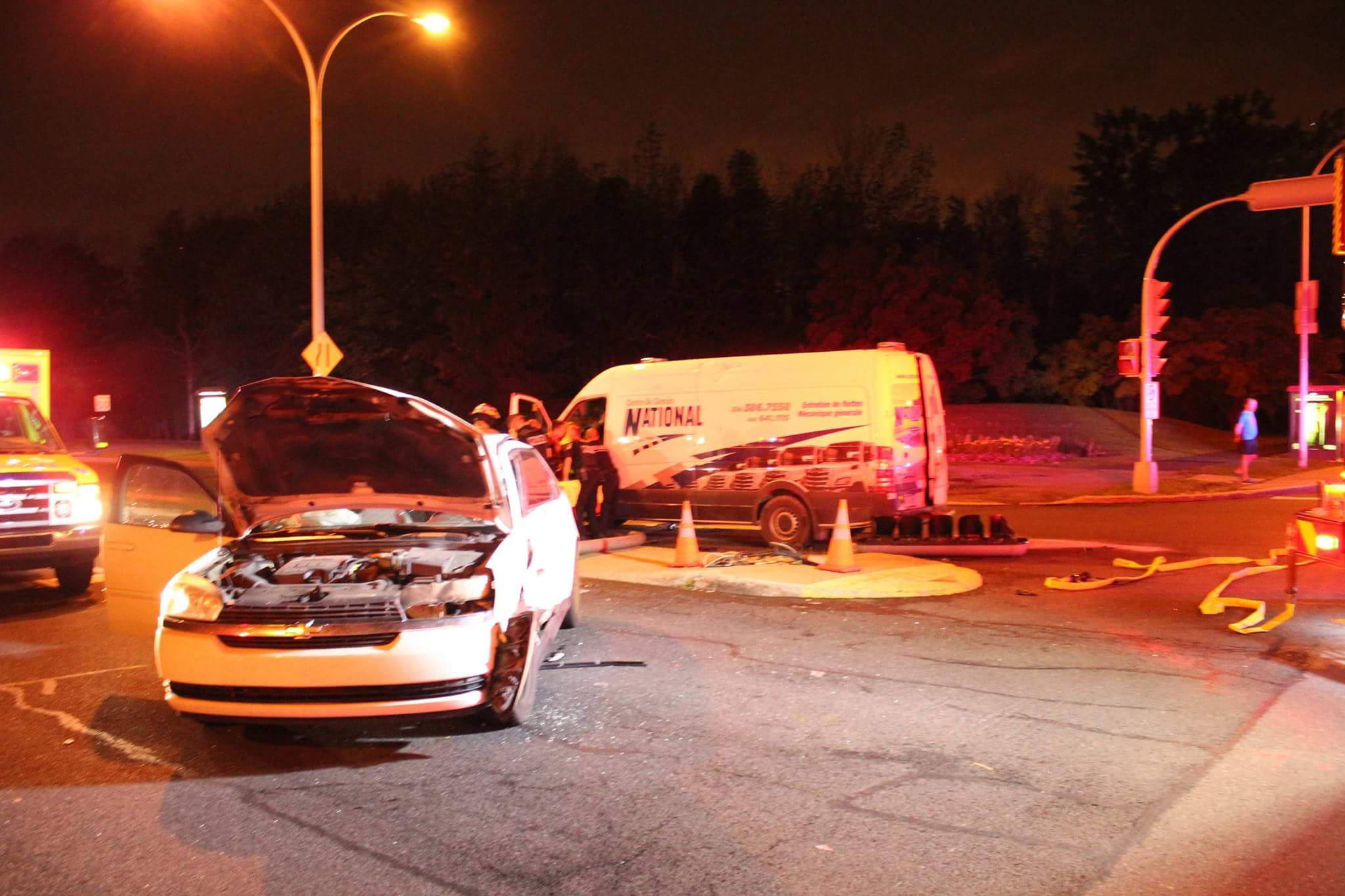 Accident spectaculaire près du parc Michel-Chartrand