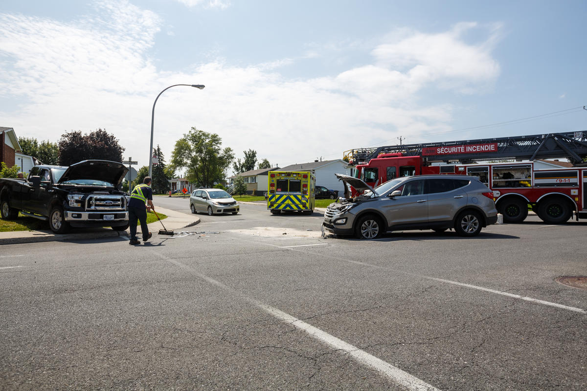 Collision entre deux voitures à Saint-Hubert