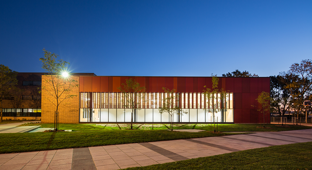 La nouvelle annexe du collège Charles-Lemoyne fait parler d&rsquo;elle