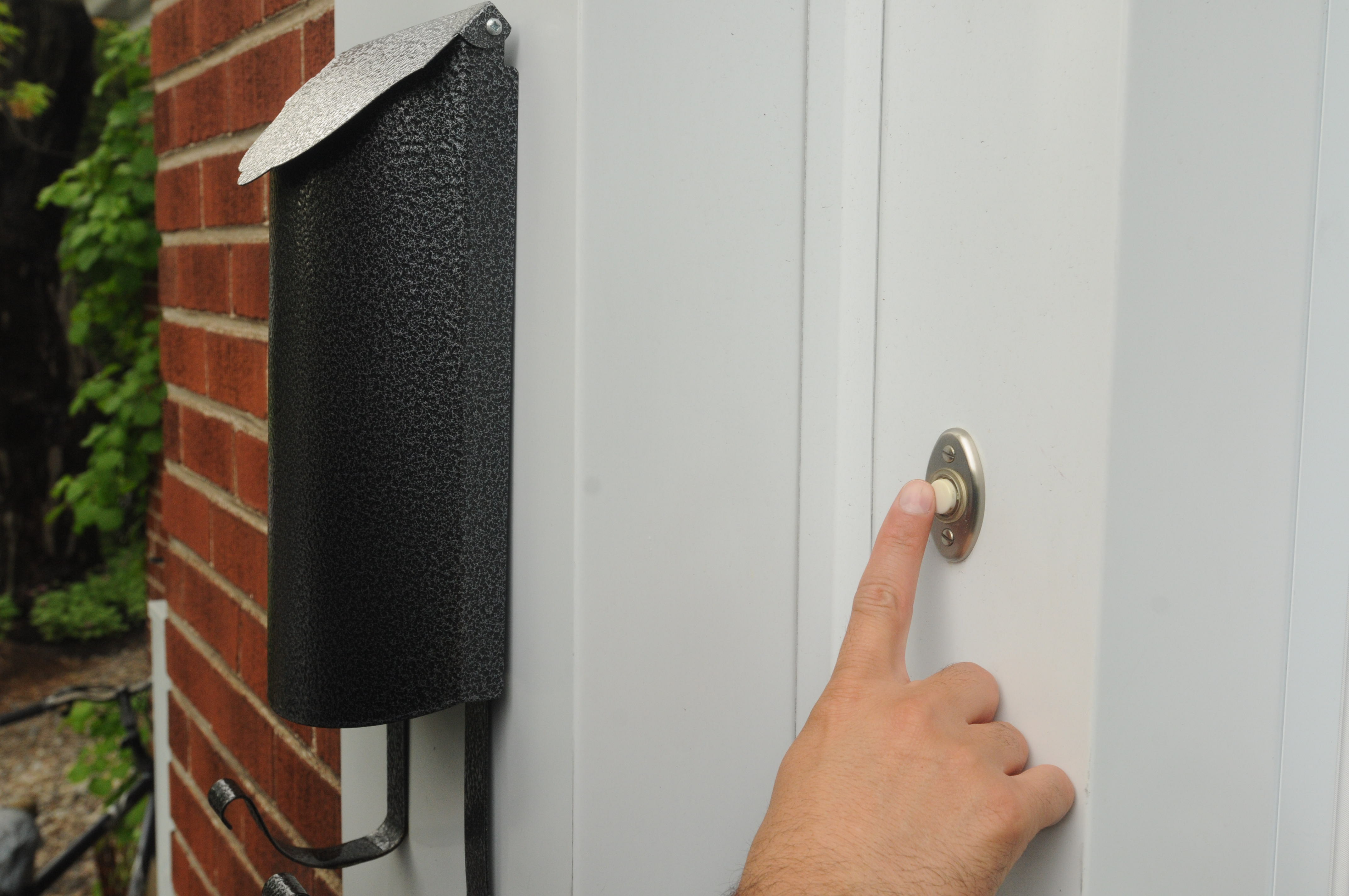 Fraude par porte-à-porte : un cas qui se répète