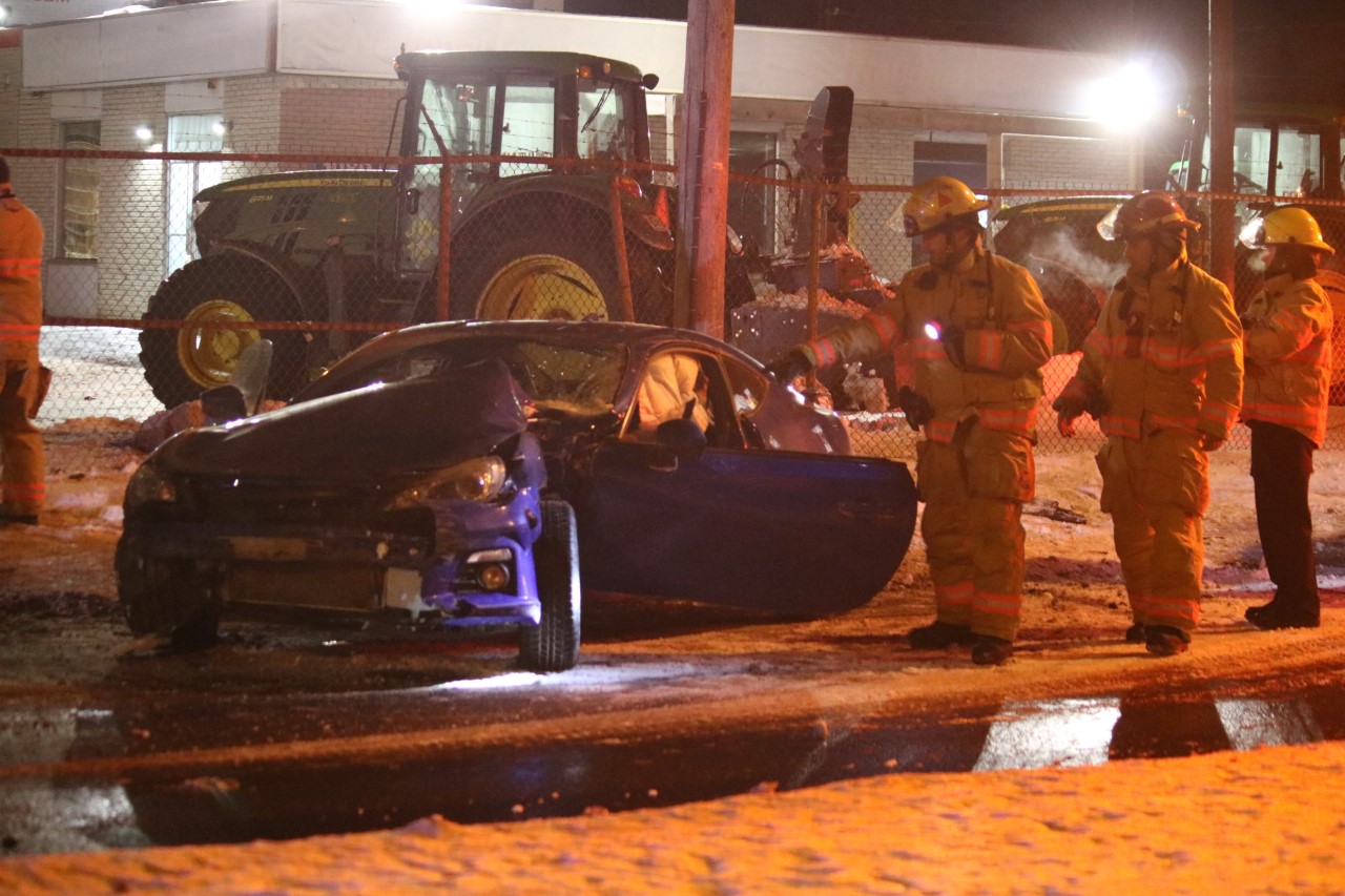 Un jeune conducteur percute un poteau sur Taschereau